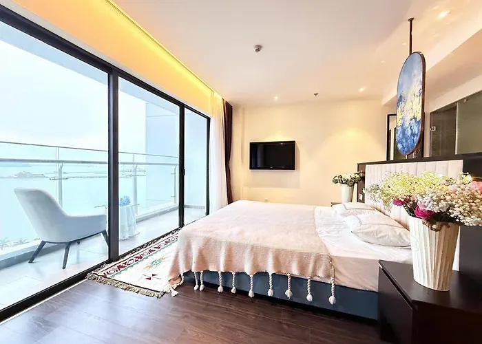 Luxury Bay Apartment Ha Long
