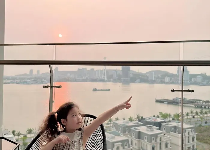 Luxury Bay Apartment Ha Long