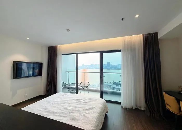 Luxury Bay Apartment Ha Long